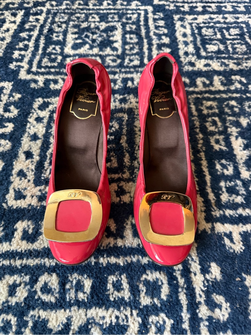 Roger Vivier Fuchsia Patent Leather Buckle Ballet Flats